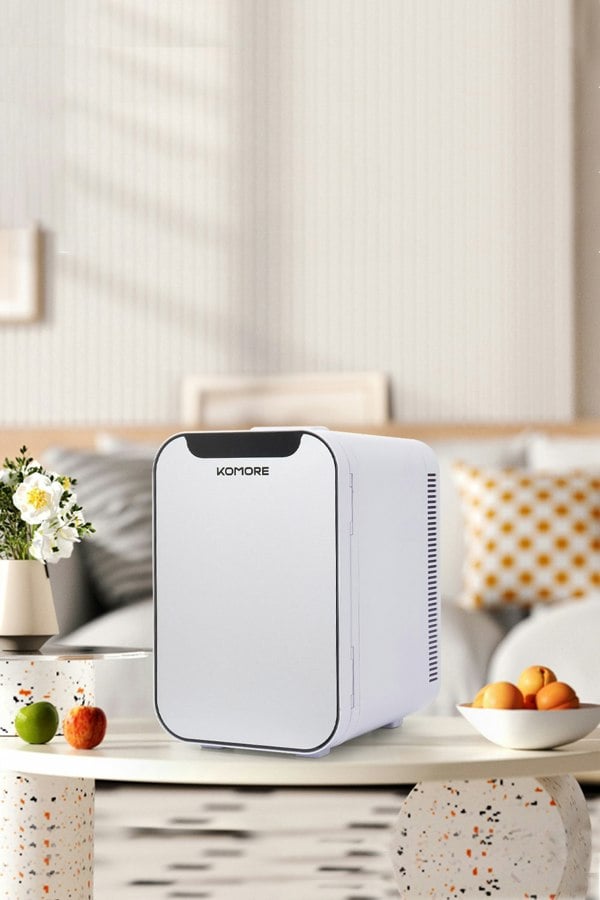 Living and Home White 18L Dual-Use Mini Refrigerator