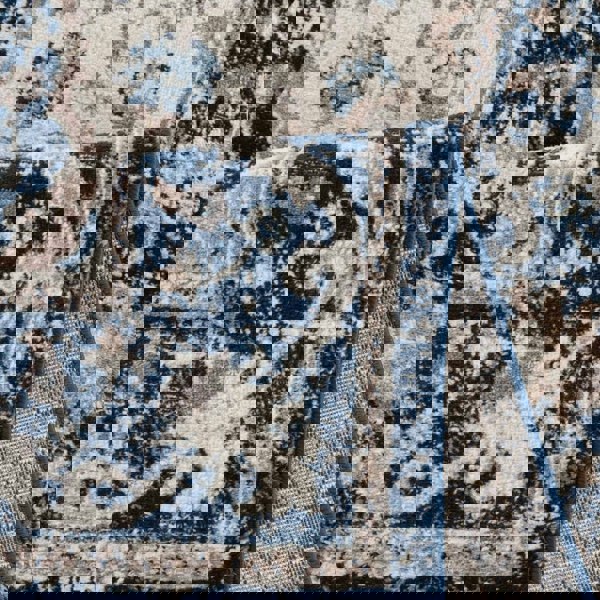 Living Room Oriental Rug in Blue