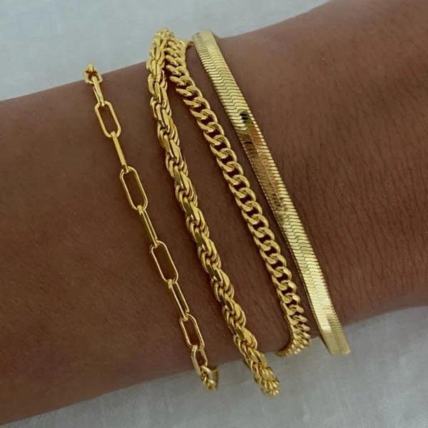Elk & Bloom Herringbone Flat Chain 14K Gold Link Bracelet