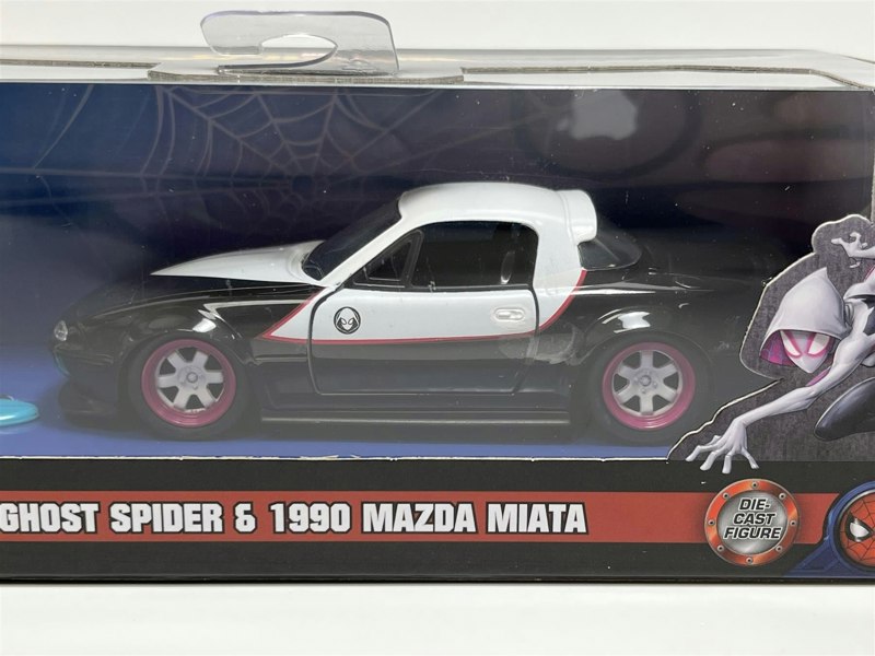 Jada Spiderman Ghost Spider Figure and 1990 Mazda Miata 1:32 Scale Jada 33662 253223014