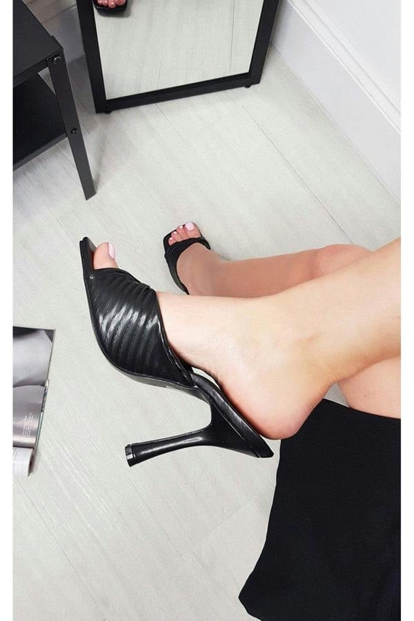 Charlie Faux Leather Textured Mule - Black