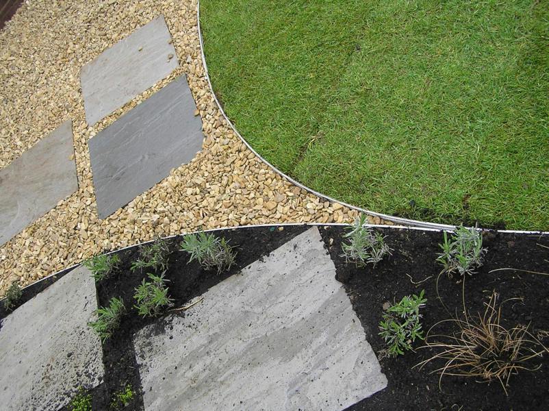 Swift Edge Garden Edging - Lawns, Borders, Pathways, Plots, Flowerbeds, Landscaping - Aluminium 100mm tall - 6m pack - Natural