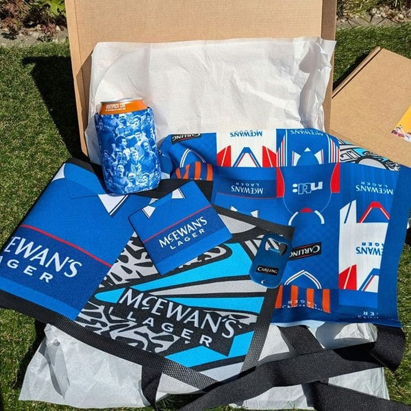 BritishmadeGifts Rangers Football Fan - Retro Bar Box - The Perfect Time Capsule Gift Box for Football Lovers