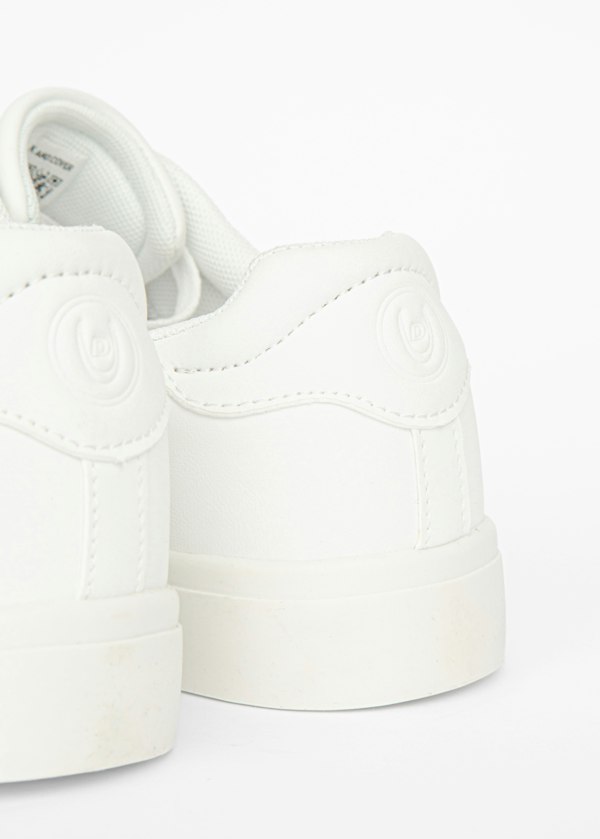 Duck and Cover Claspar Trainers - White