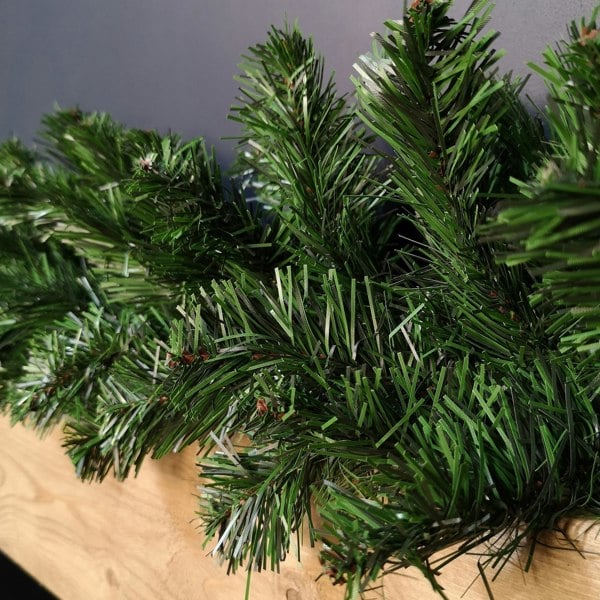Samuel Alexander 270cm (9ft) Indoor Plain Green Colorado Christmas Garland