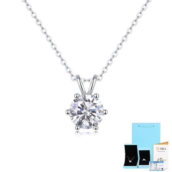 Leaper Elegant Moissanite Pendant Necklace