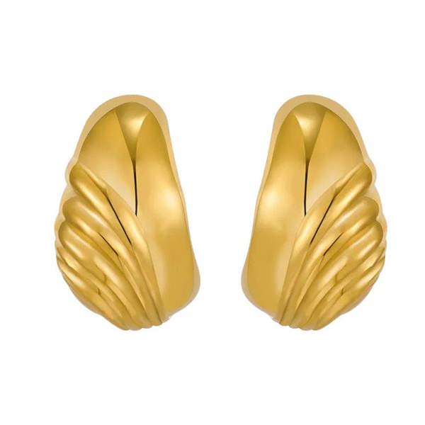 Elk & Bloom Chubby Winged 14K Gold Drop Studs