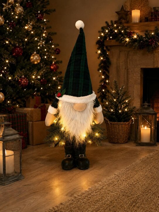 Outdoor Living Hamish the Highland Gnome – Light-Up Tartan Gnome