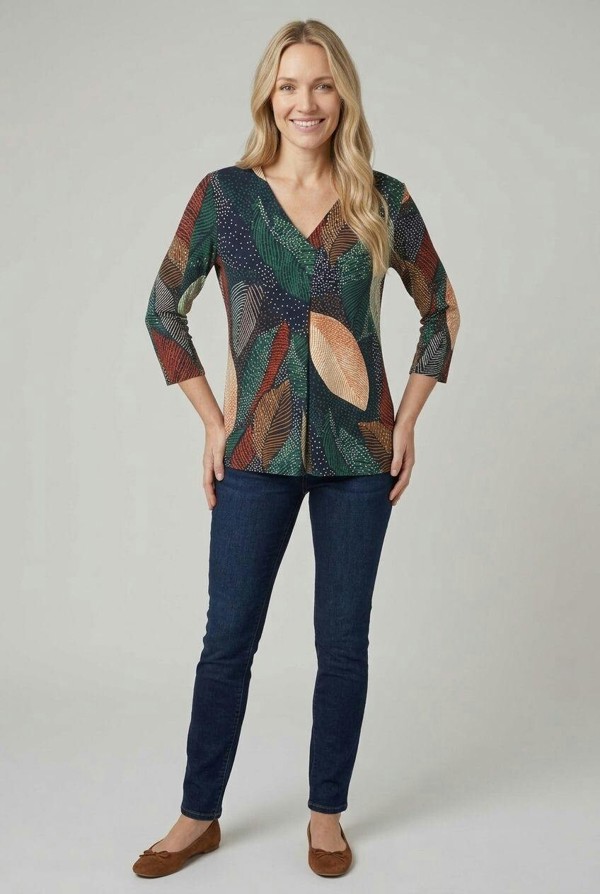 Izabel London Leaf Print Relaxed 3/4 Sleeve Blouse