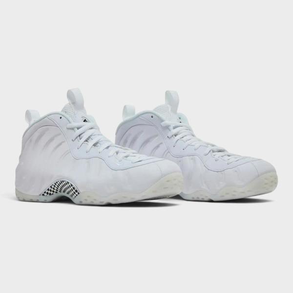 Nike Air Foamposite One Triple White