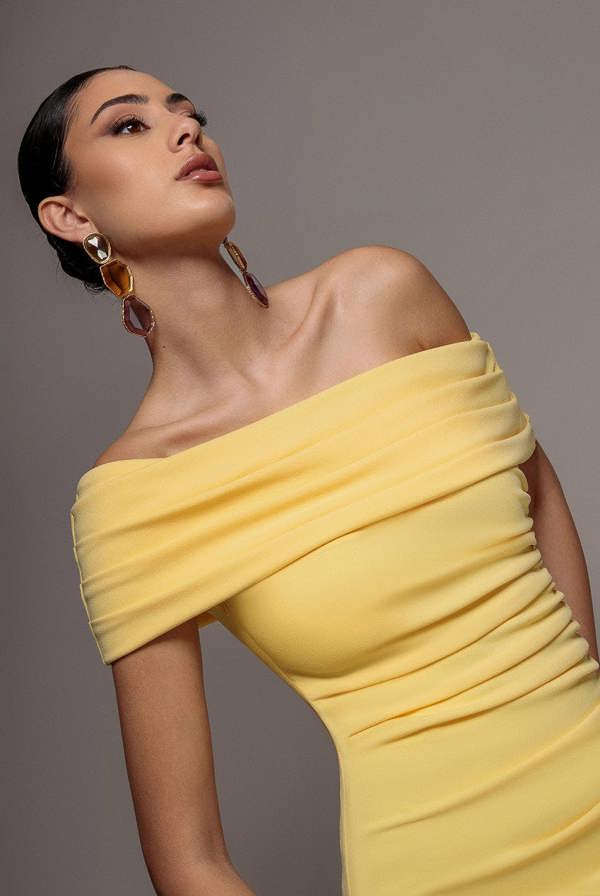 Pleated One Shoulder Bardot Fit And Flare Maxi Dress - Butter Yellow DR4909