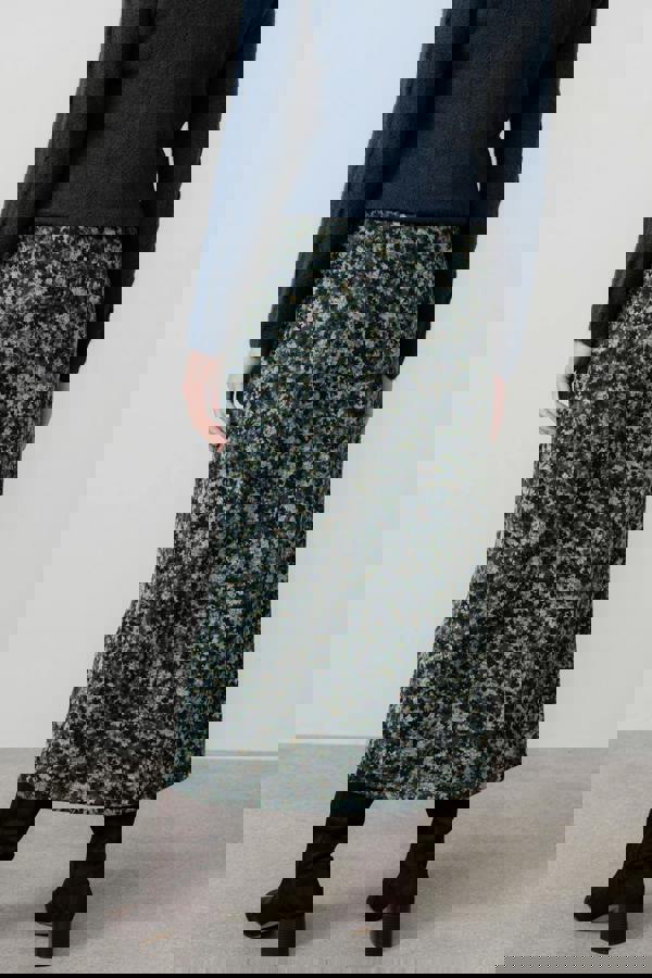 Lily & Me Melissa Floral Print Midi Skirt Green