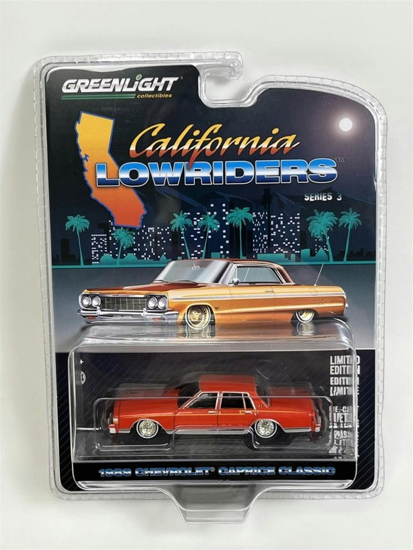 Greenlight 1989 Chevrolet Caprice Classic Lowriders 1:64 Scale Greenlight 63040