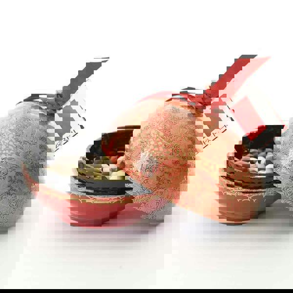 Handmade Bonbonnière filled with Assorted Chocolate Coated Raisins, Palm Oil Free, 130g