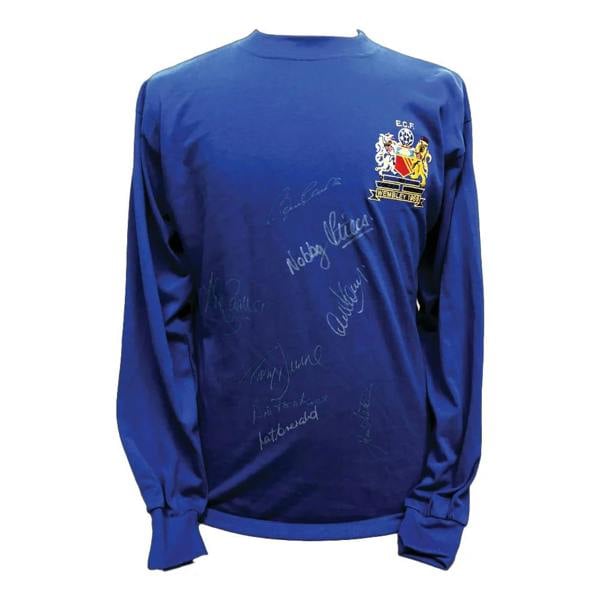 Unbranded Manchester United 1968 European Cup Final shirt signed by 8. — Framed