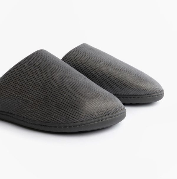 Totes Isotoner SQUARE PATTERNED SMART MULE Mens Mule Slippers Grey