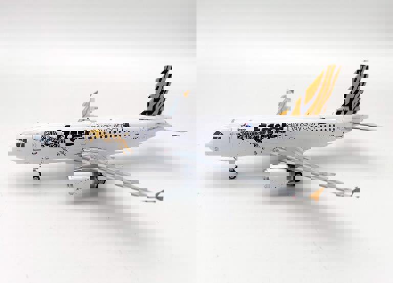 InFlight200 Tigerair Airbus A320-232 VH-VNC With Stand 1:200 Scale Inflight200 IF320TT0721