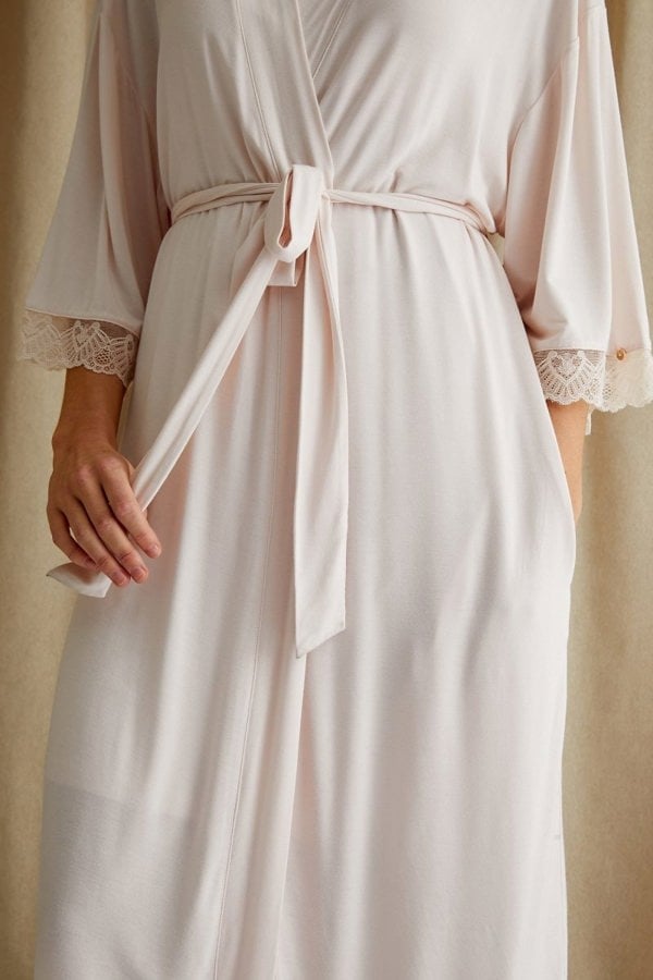 Bamboo Lace Kimono Robe in Powder PuffNightwear
