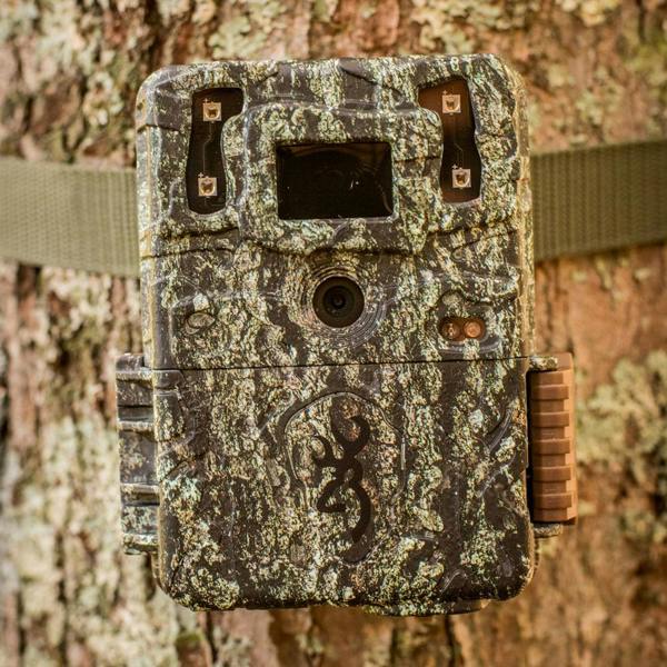 Browning Command Ops Elite 40 Trailcam