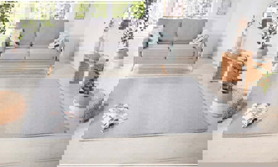 The Rugs Luxurious Plain Design Rug for Every Home