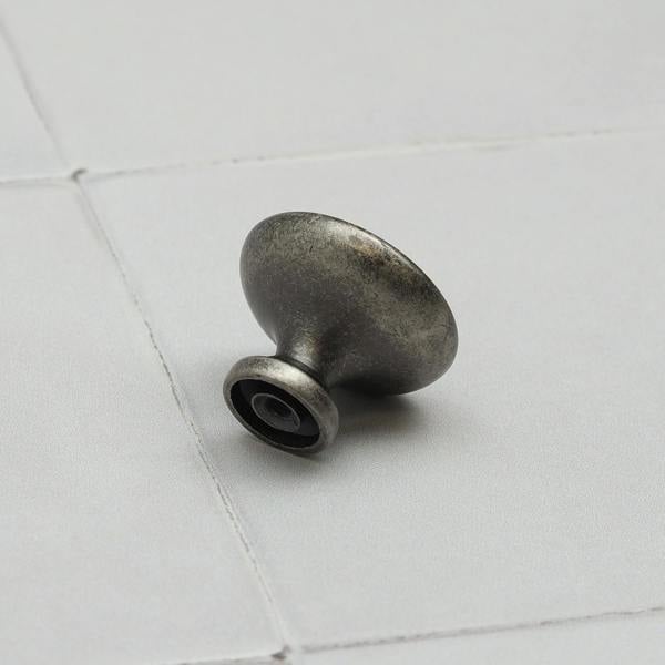 Handle & Home 32mm Antique Pewter Knob