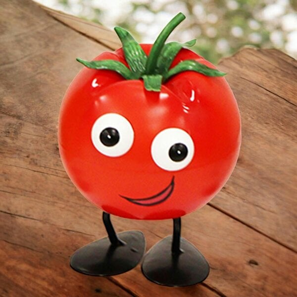 EDH Door Hardware Metal Tomato Veggie Patch Pal – 15.5 x 12 x 11 CM | Fun & Quirky Metal Garden Ornament | Tomato Plant Decor for Vegetable Patches