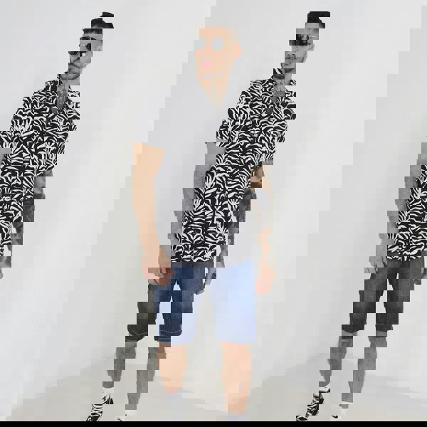 Brave Soul White Short Sleeve Print Shirt - White Image 3