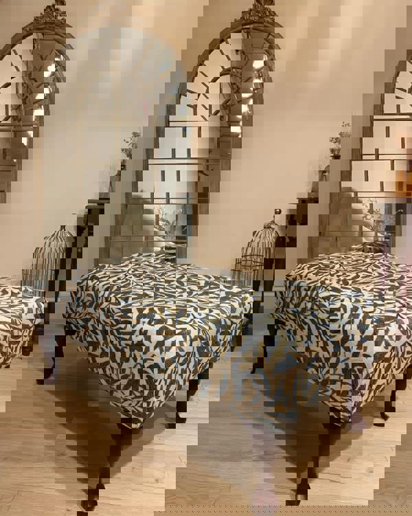 ISTOOLS Premium Will Blue Velvet Footstool Ottoman – Non-Storage Multifunctional Footrest & Coffee Table Pouffe