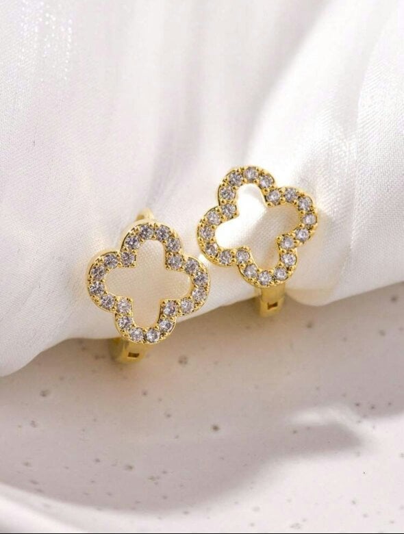 The Colourful Aura Large Clover Elegant Gold Plated Stud Earrings