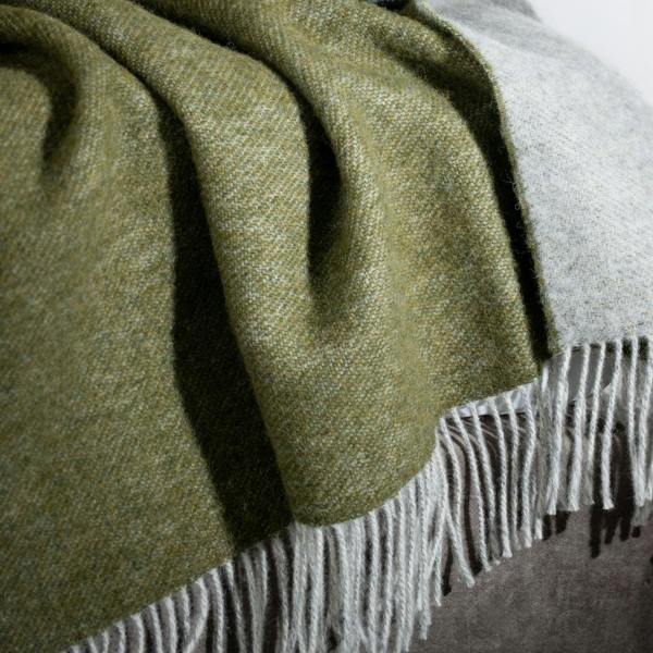 Soak&Sleep Olive Green Pure Wool Reversible Throw