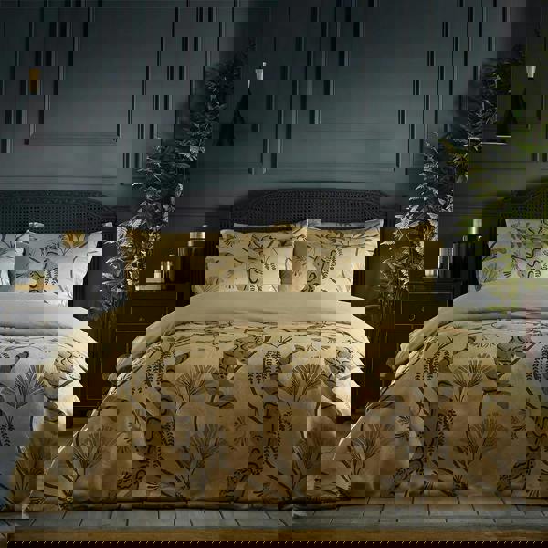 Paoletti Moondusk Exotic Jacquard Animals Duvet Cover Set - Gold