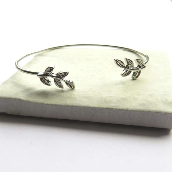 Aye Do Gifts Silver Leaf Bangle
