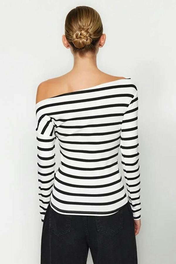 Hoxton Gal Plain Premium Soft Fabric Fitted Knit Blouse with Boat Neck