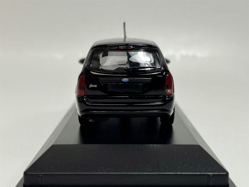 Maxichamps Ford Focus Turnier 1998 Black 1:43 Scale Maxichamps 940087011