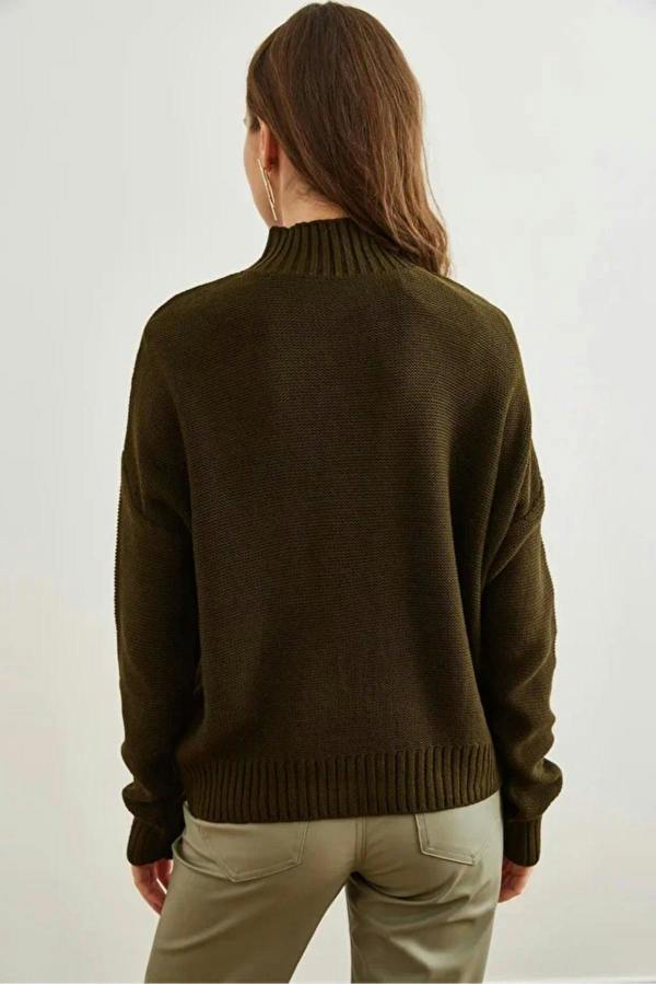 Hoxton Gal High-Neck Cable Knit Sweater