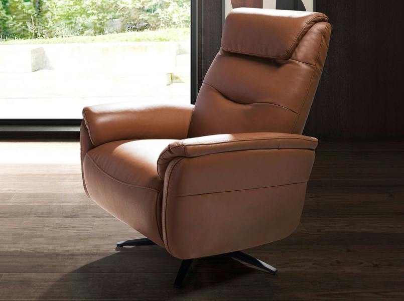 Angel Cerdá Brown Leather Swivel Armchair 5115