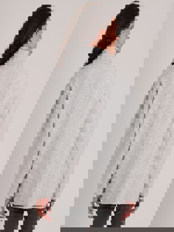 VIZ-A-VIZ Heart And Pearls Cable Knit Jumper