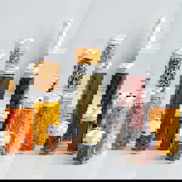 smartbies 7-Piece Stackable Airtight Food Storage Containers | BPA-Free Eco-Friendly Pantry Organiser Set | Multiple Sizes for Kitchen Organisation