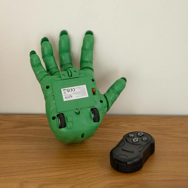 Samuel Alexander 17cm Battery Powered Green Grizzly Moving Halloween Hand with LEDs