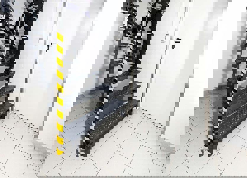 Durable Adhesive Warning Pipe Impact Protection Profiles P30 | 1 Metre | 5 Pack