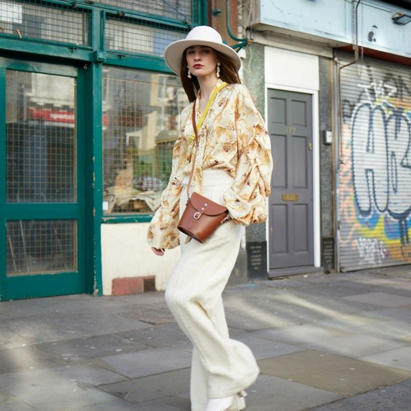 Zatchels Handmade Leather Barrel Bag - Chestnut