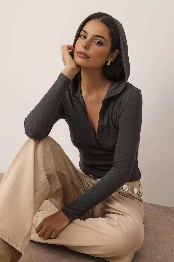 WOVCOR Ribbed Buttoned Knit Blouse with Hood