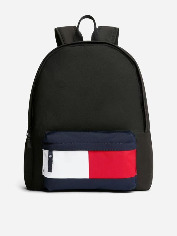 Tommy Hilfiger Kids Essential Flag Backpack in Black (40cm)