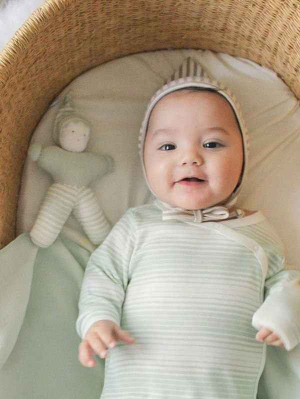Side Snap Footie with mitts - Baby Sleeper Made with Egyptian Organic Cotton – Unisex Baby bodysuit