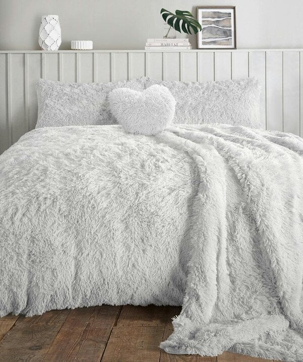 Night Zone Alaska Cuddles Long Fur Teddy Fleece Duvet Cover Set – Warm Bedding with Pillowcases - White