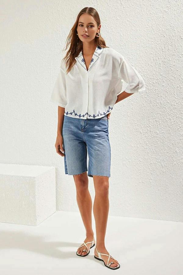 WOVCOR Embroidered Detail Woven Shirt Regular Fit