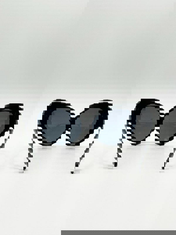 SVNX Ultra Curved Wrap Around Sunglasses in Black