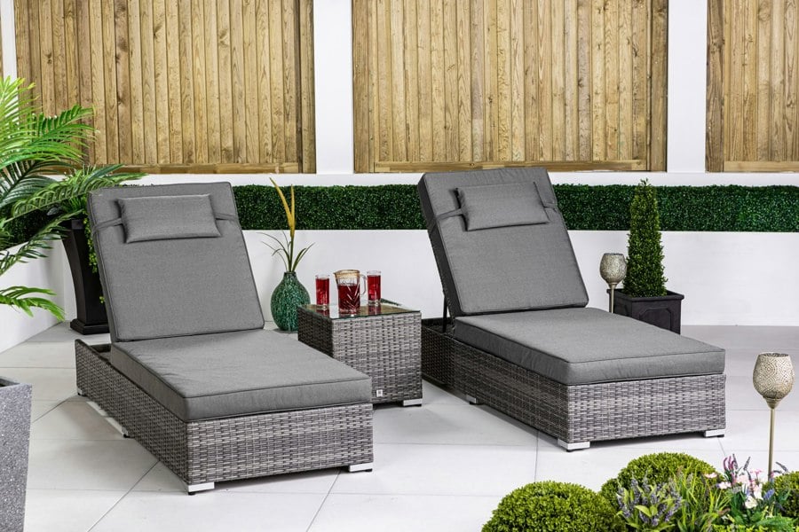 Giardino Set of 2 Sun Loungers & Table Set