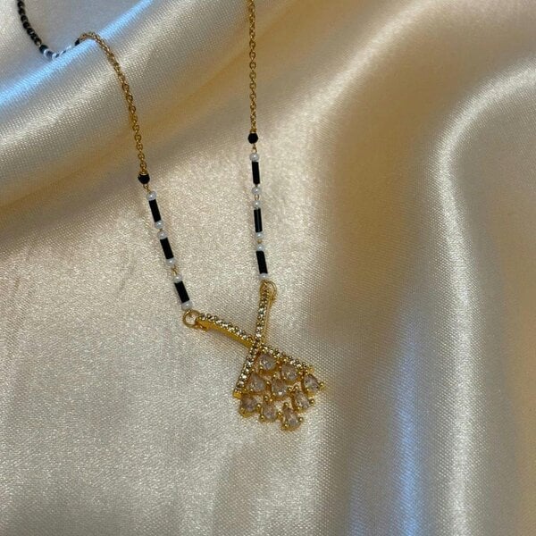 The Colourful Aura Elegant Pearl Drop Dokiya Mangalsutra Necklace