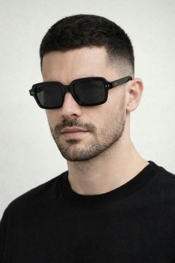 Bold Square Sunglasses In Black - svnx